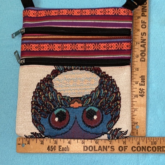 Textile owl design crossbody bag 2 zipper pockets adjustable strap - Picture 5 of 6